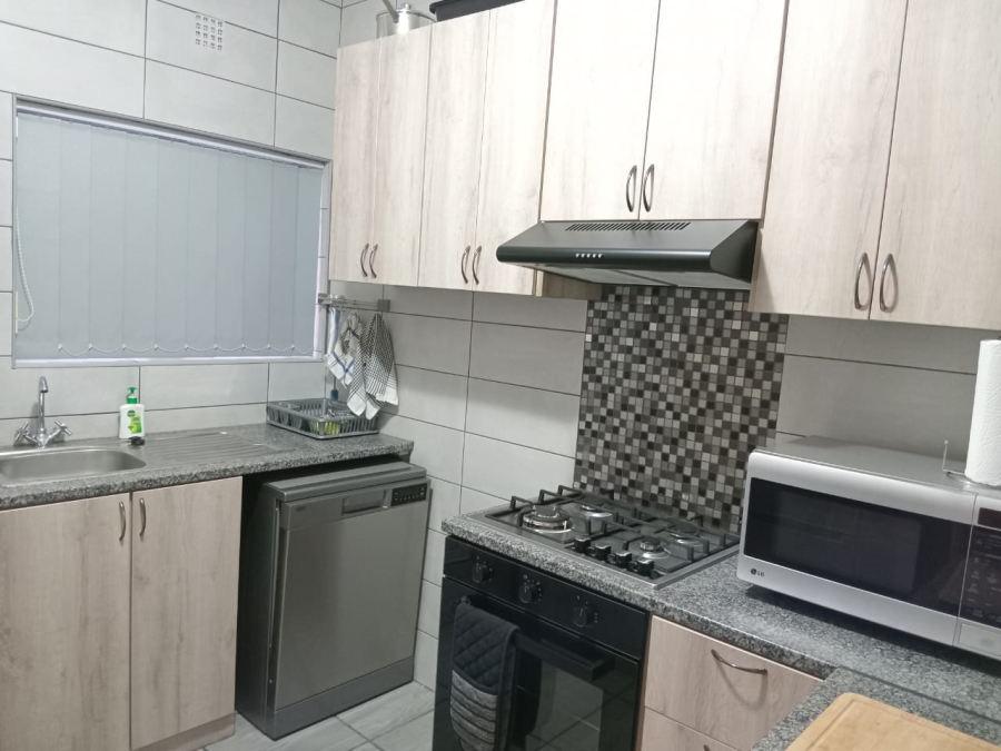 2 Bedroom Property for Sale in Mossel Bay Central Western Cape